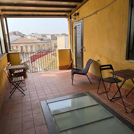 Apartment In Front Of Castello Ursino